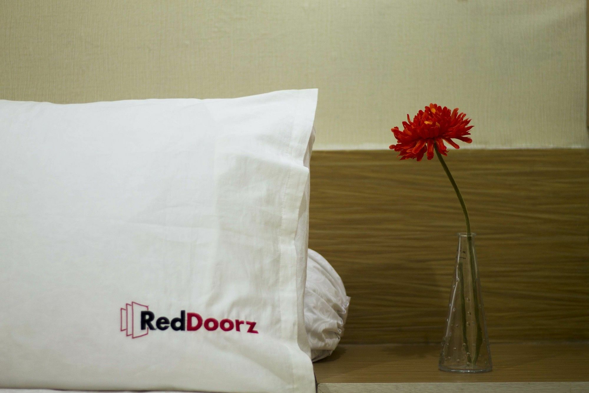 Reddoorz Apartment @ Pegangsaan Kelapa Gading 3 Jakarta Eksteriør billede