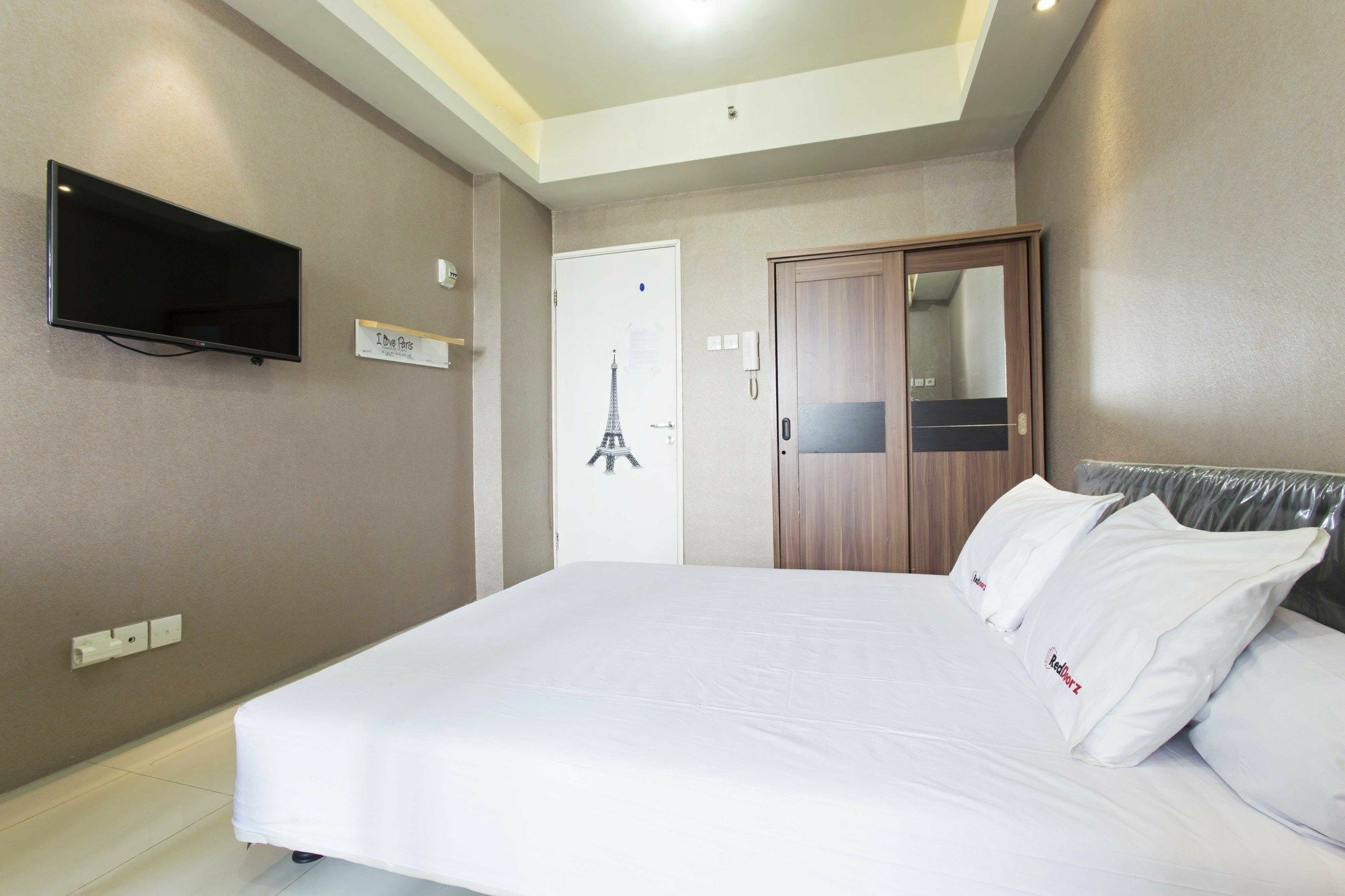 Reddoorz Apartment @ Pegangsaan Kelapa Gading 3 Jakarta Eksteriør billede